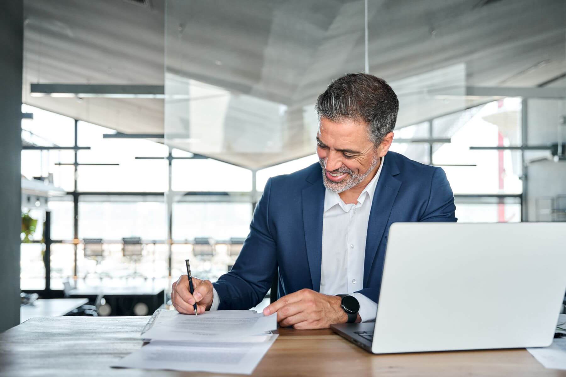 So funktioniert die Kreditvermittlung als Gewerbe - finanzcheckPRO erklärt's!